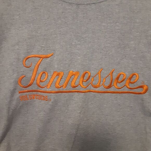 VTG Tennessee Volunteers T-Shirt Mens M Short Sleeve NCAA Gray Embroidered - Picture 2 of 6